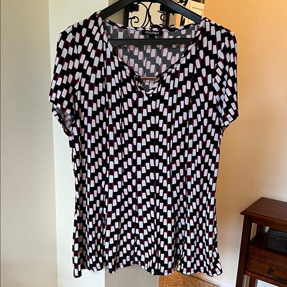Roz & Ali Tops - Roz & Ali Black, Bergundy and White Checkered Blouse